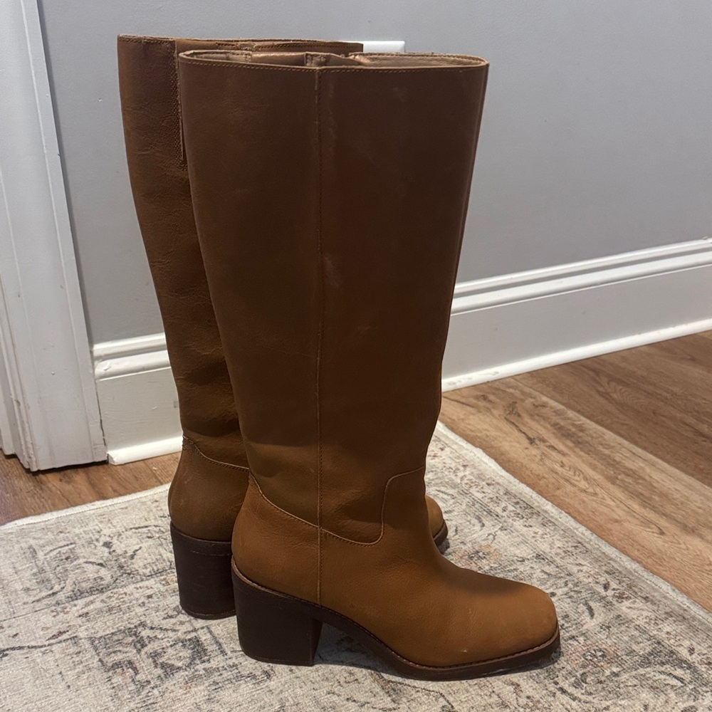 Classic Tan Heeled Boots
